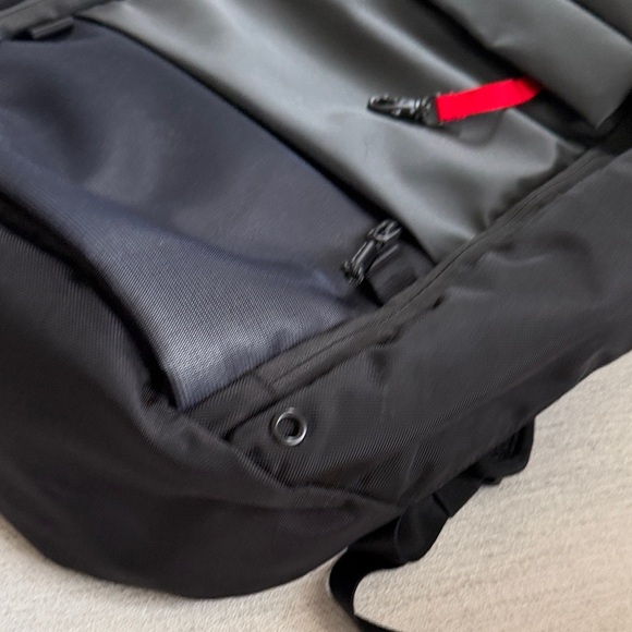 Timbuk2 Black Clark Commuter Backpack - Picture 2 of 10